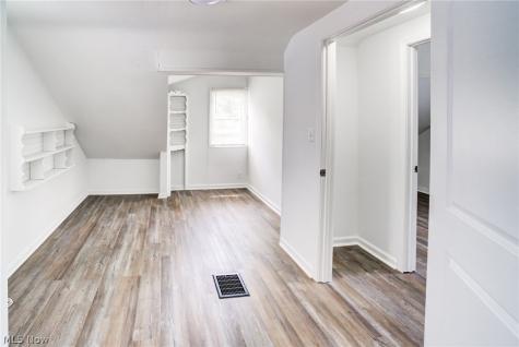 4312 Kenmore Avenue Parma OH 44134
