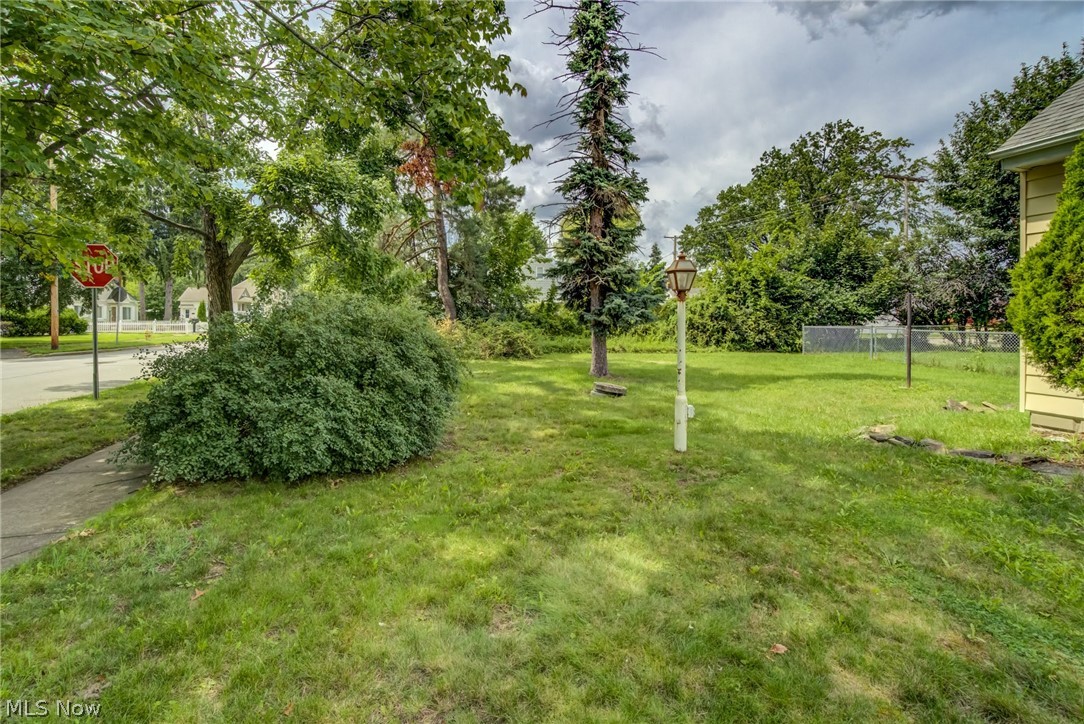 4312 Kenmore Avenue Parma OH 44134