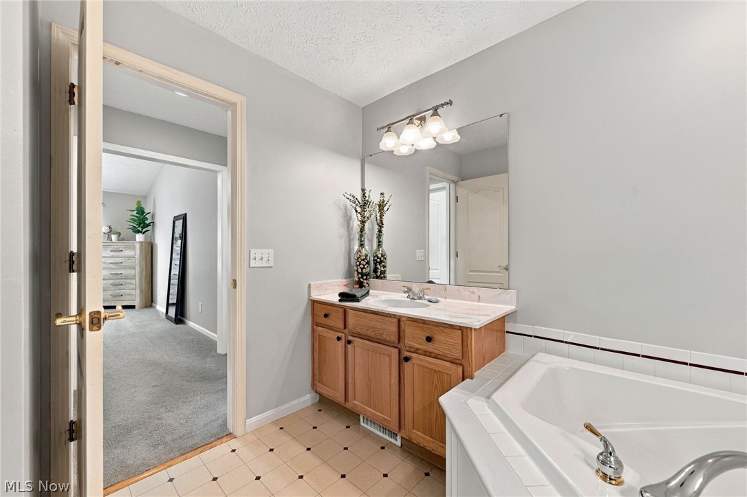 384 Clearbrook Drive Avon Lake OH 44012