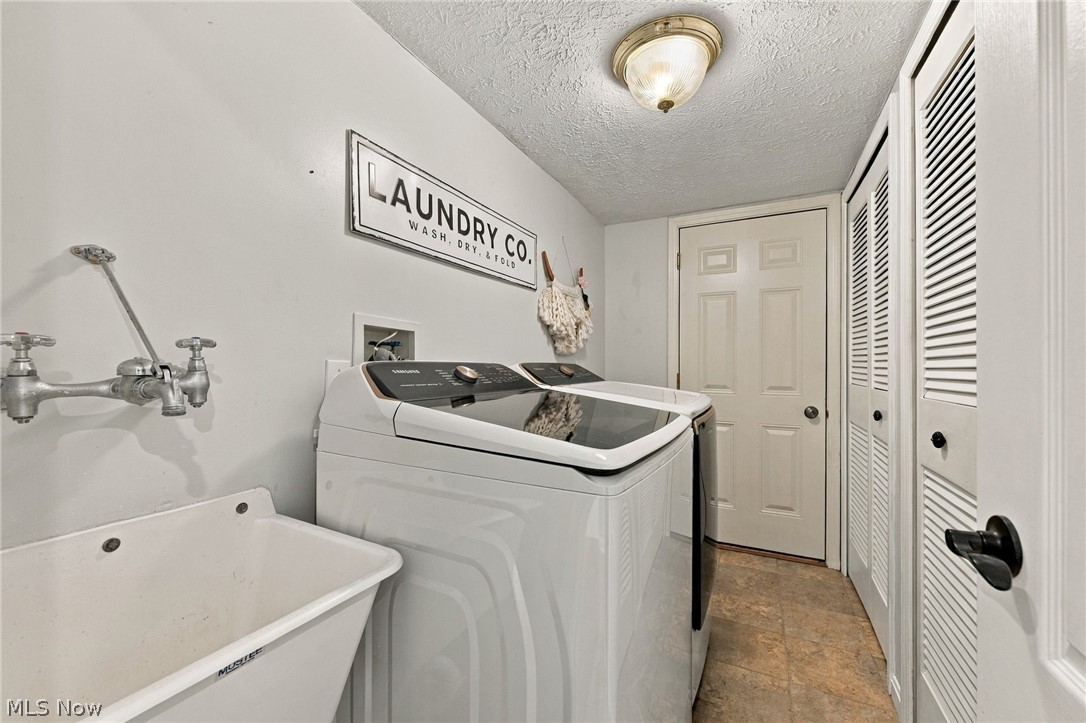 384 Clearbrook Drive Avon Lake OH 44012