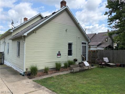 3628 E 61st Street Cleveland OH 44105