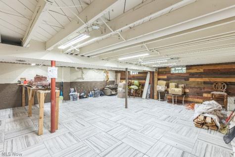 7185 Maple Street Mentor OH 44060