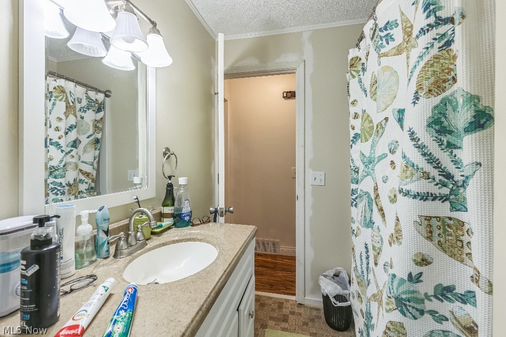 7185 Maple Street Mentor OH 44060