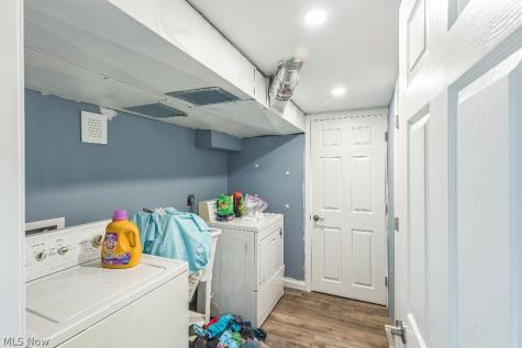 7185 Maple Street Mentor OH 44060