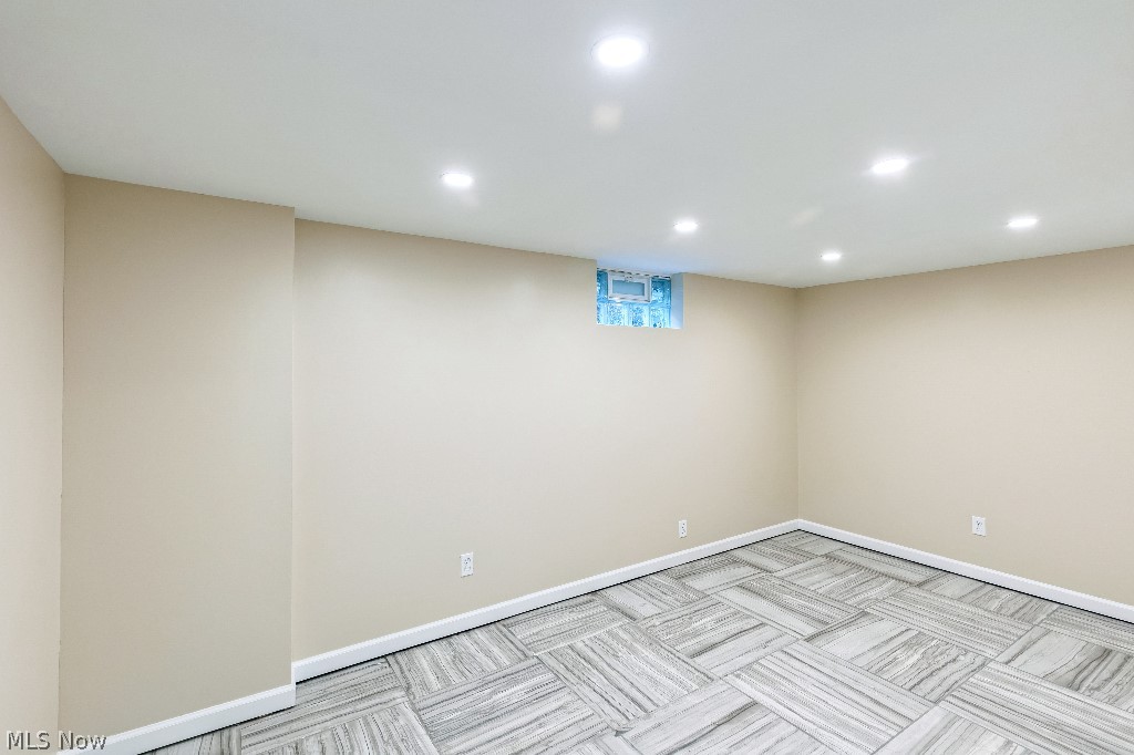 7185 Maple Street Mentor OH 44060