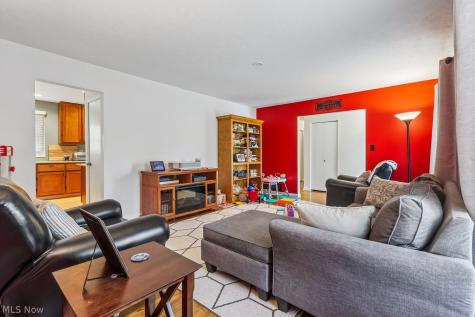 329 Wyoga Lake Boulevard Cuyahoga Falls OH 44224