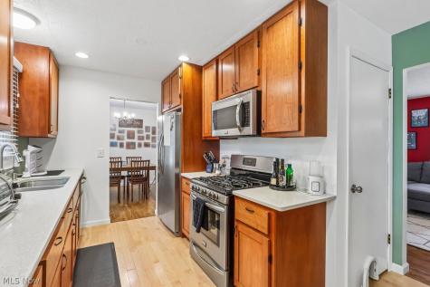 329 Wyoga Lake Boulevard Cuyahoga Falls OH 44224