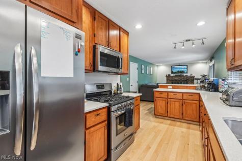 329 Wyoga Lake Boulevard Cuyahoga Falls OH 44224