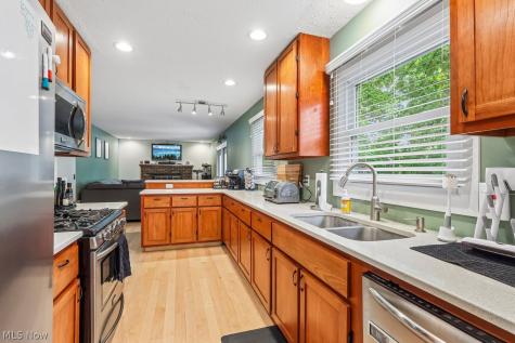 329 Wyoga Lake Boulevard Cuyahoga Falls OH 44224