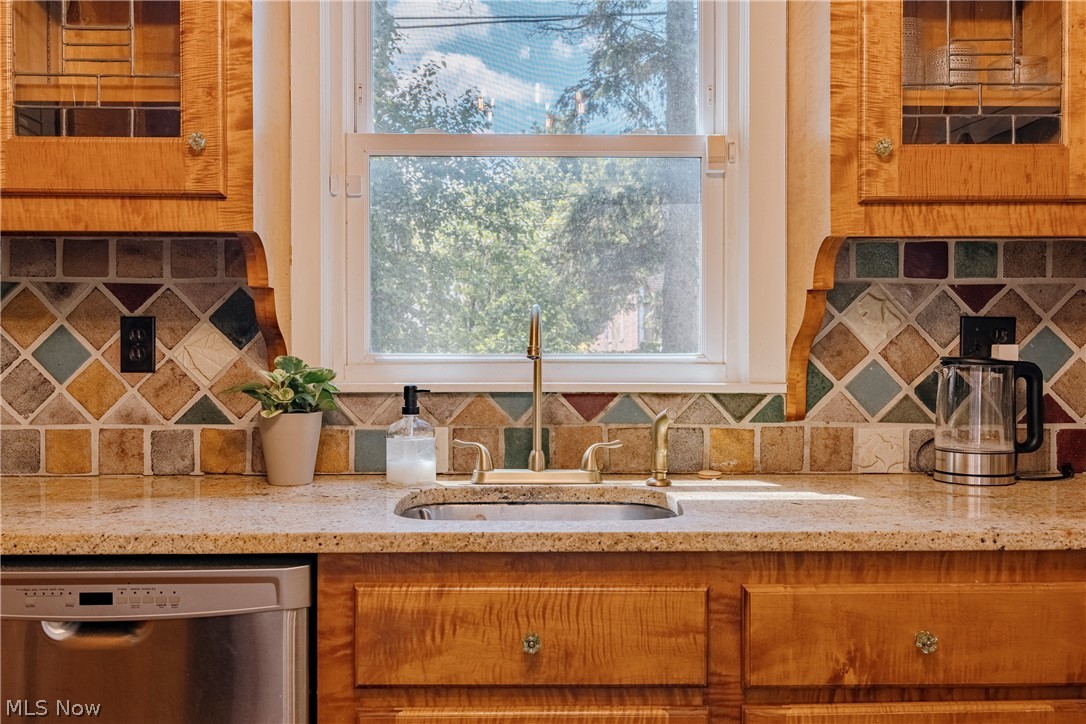 2658 Queenston Road Cleveland Heights OH 44118