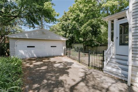 2658 Queenston Road Cleveland Heights OH 44118
