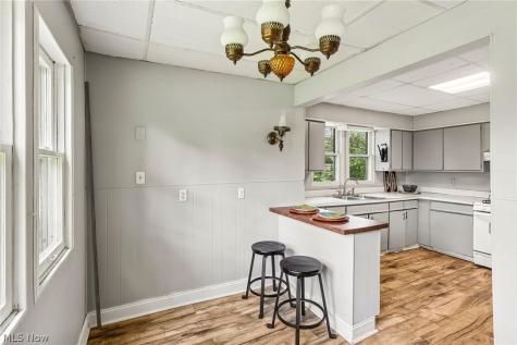 897 Polk Avenue Akron OH 44314