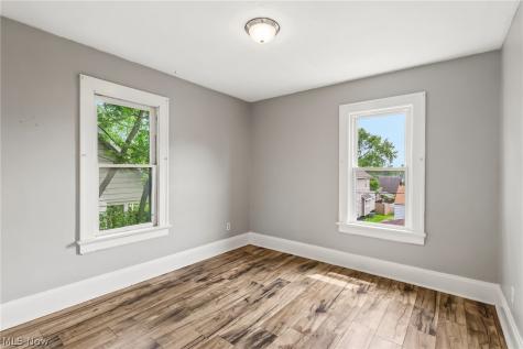 897 Polk Avenue Akron OH 44314