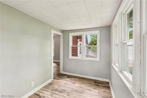 897 Polk Avenue Akron OH 44314