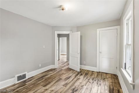 897 Polk Avenue Akron OH 44314