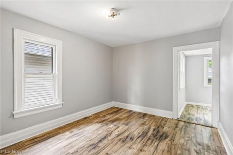 897 Polk Avenue Akron OH 44314
