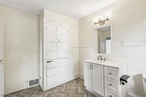 897 Polk Avenue Akron OH 44314