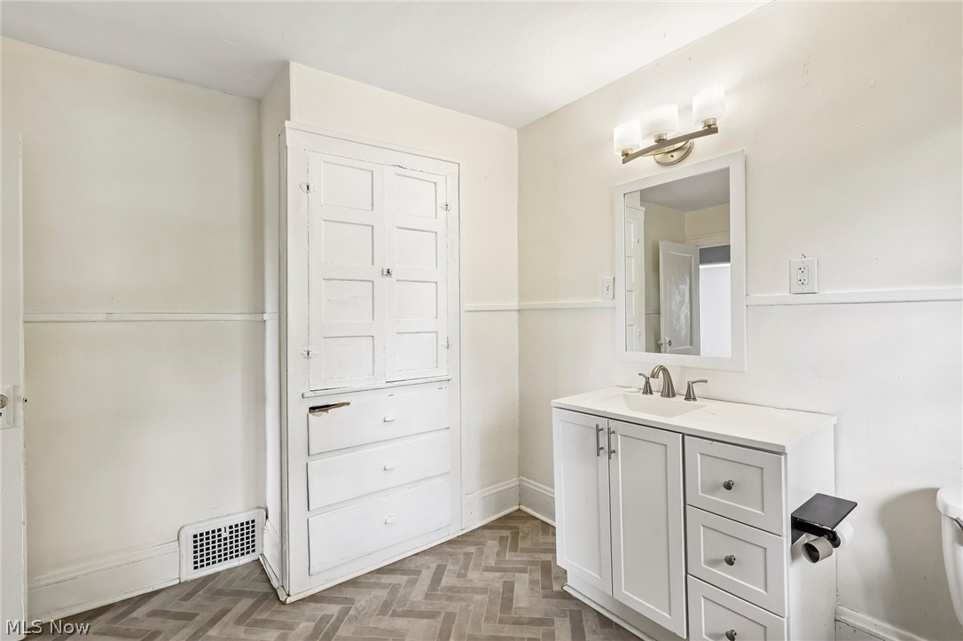 897 Polk Avenue Akron OH 44314