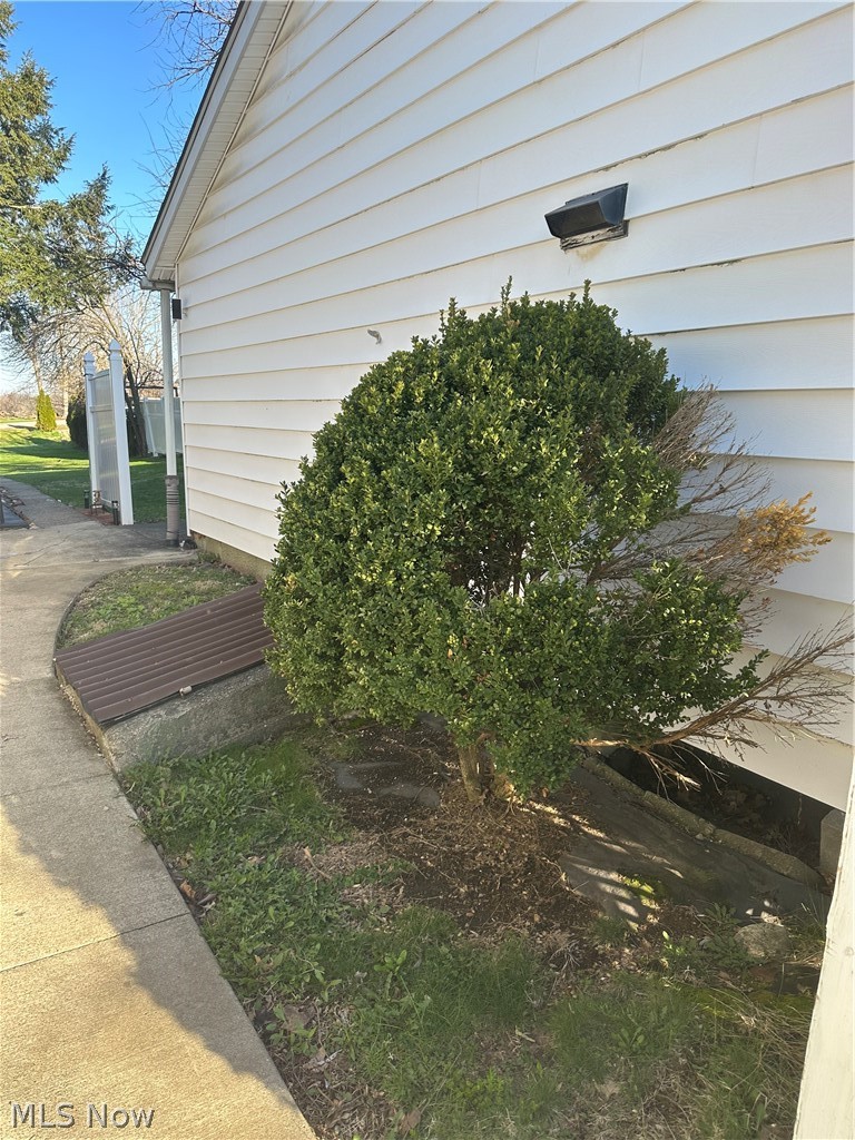 207 South Sycamore Woodsfield OH 43793
