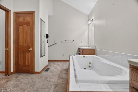 612 Bayberry Road Lorain OH 44053