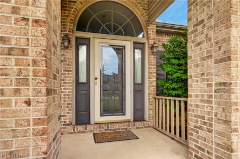 612 Bayberry Road Lorain OH 44053