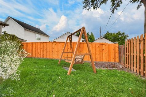 612 Bayberry Road Lorain OH 44053