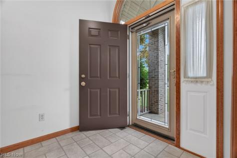 612 Bayberry Road Lorain OH 44053