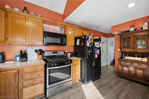634 Elbur Avenue Akron OH 44306