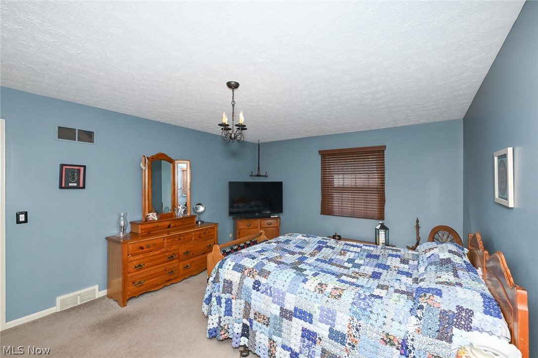 2037 54th Street NE Canton OH 44705