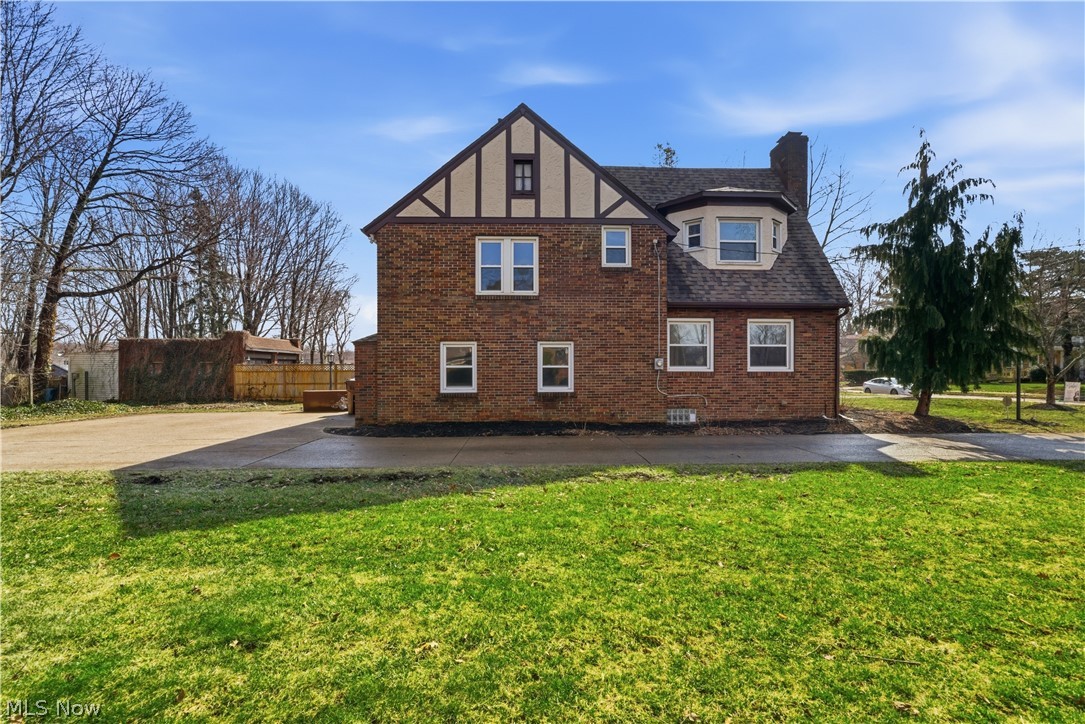45 Chatfield Drive Painesville OH 44077