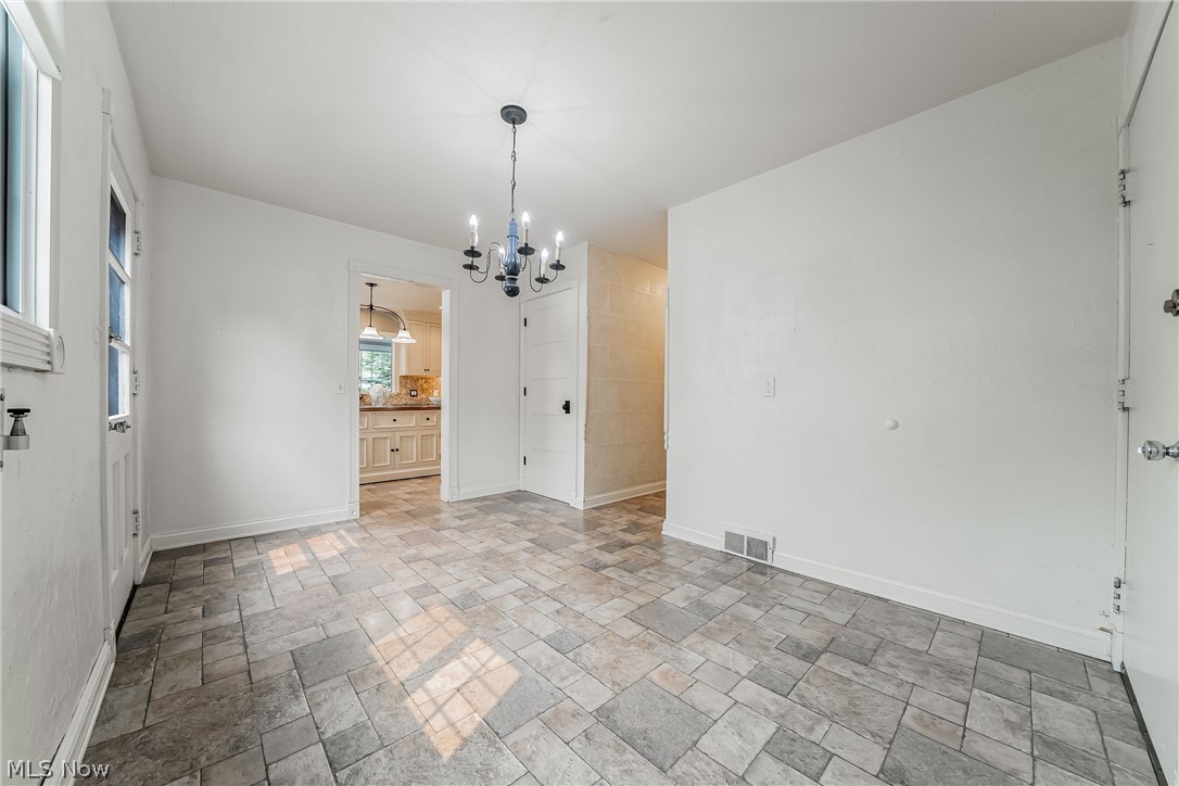 18690 Inglewood Avenue Rocky River OH 44116