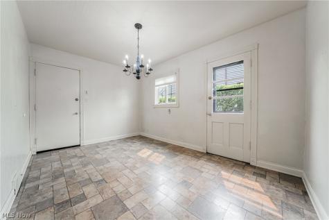 18690 Inglewood Avenue Rocky River OH 44116