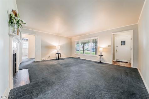 18690 Inglewood Avenue Rocky River OH 44116