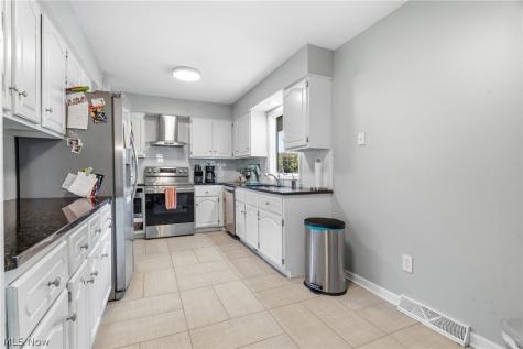 3168 Country Club Drive Medina OH 44256