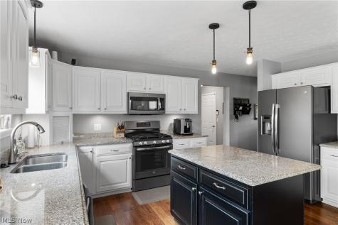 546 Brookstone Court Copley OH 44321