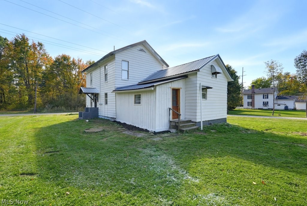 5013 King Graves Road Vienna OH 44473