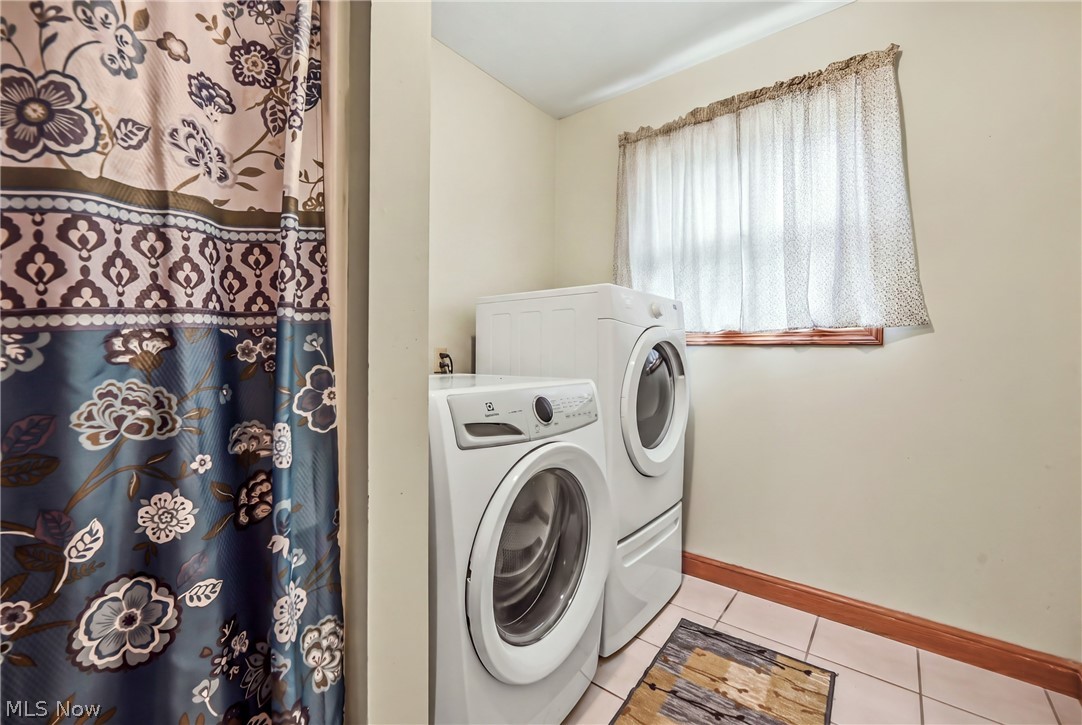 9945 Ginger Hill Road New Middletown OH 44442