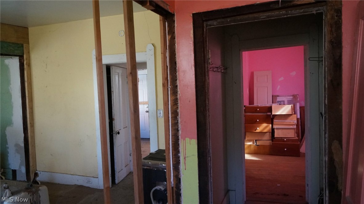 858 May Street Akron OH 44311