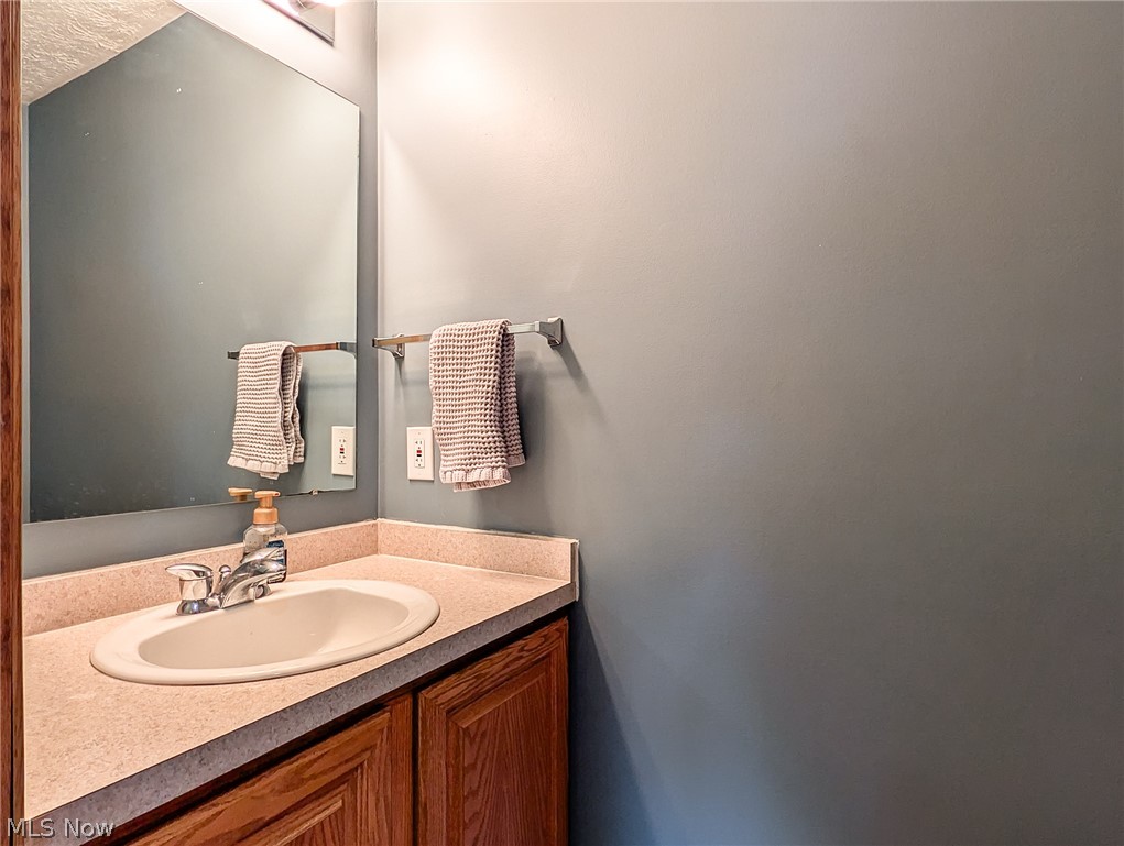 11314 Radburne Avenue NW Uniontown OH 44685