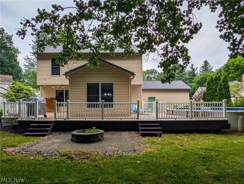 11314 Radburne Avenue NW Uniontown OH 44685