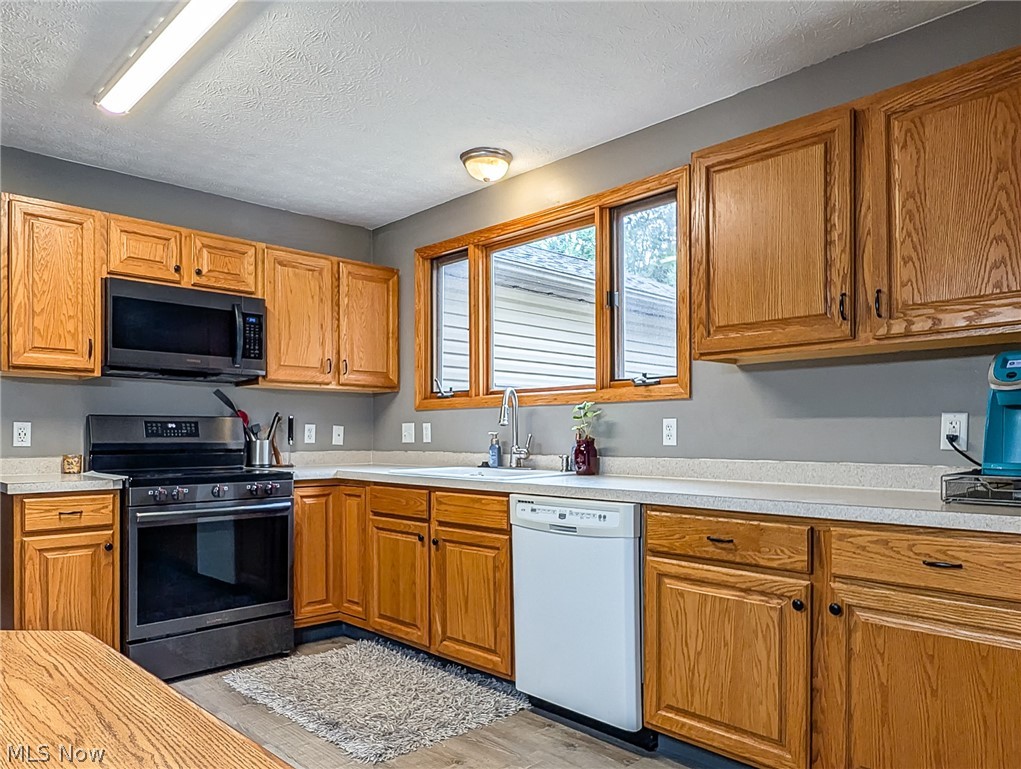 11314 Radburne Avenue NW Uniontown OH 44685