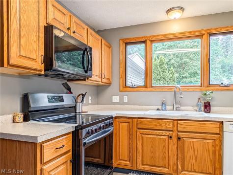 11314 Radburne Avenue NW Uniontown OH 44685