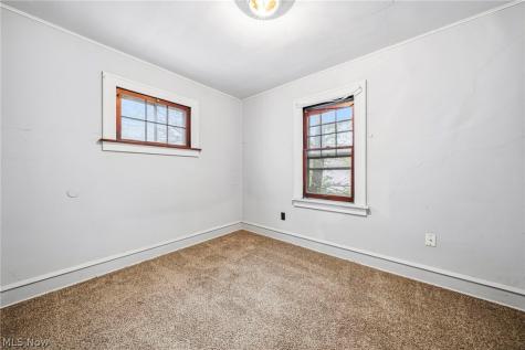 8506 Jeffries Avenue Cleveland OH 44105