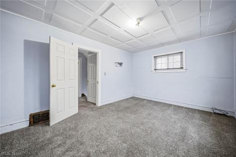 8506 Jeffries Avenue Cleveland OH 44105