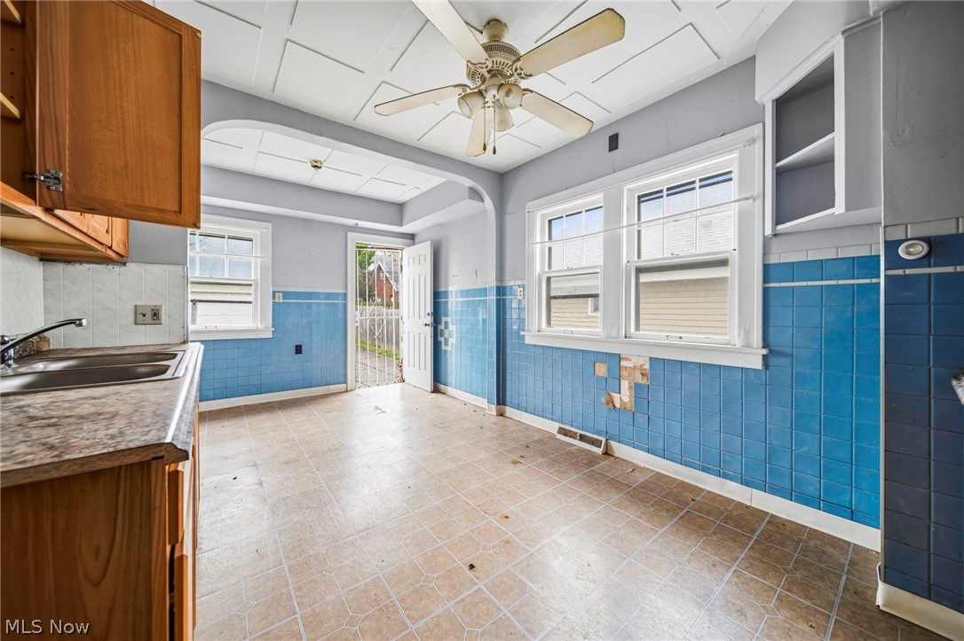 8506 Jeffries Avenue Cleveland OH 44105