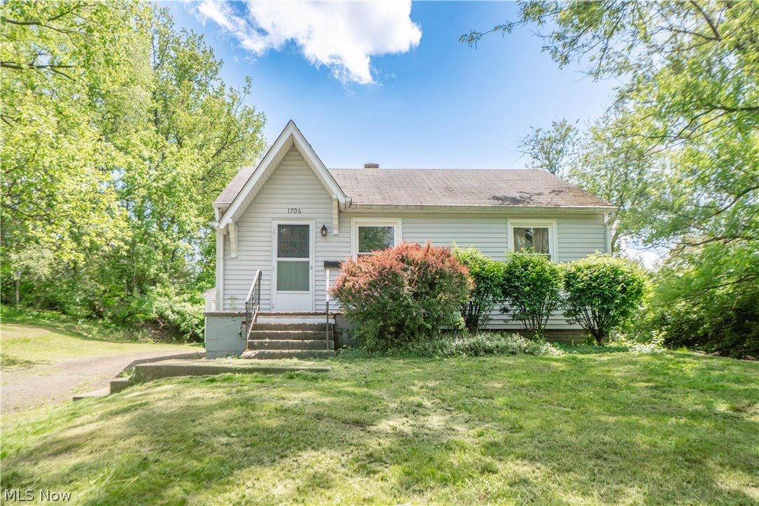 1706 31st Street NW Canton OH 44709