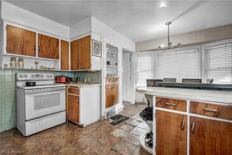 1060 Frederick Boulevard Akron OH 44320
