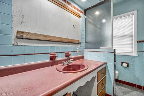 1060 Frederick Boulevard Akron OH 44320