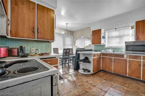 1060 Frederick Boulevard Akron OH 44320