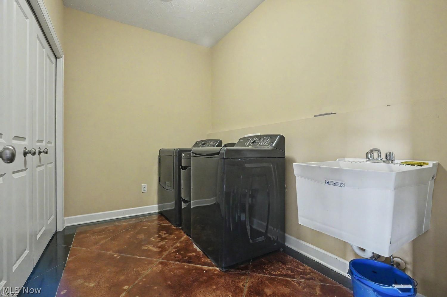 604 Rundle Street Lagrange OH 44050
